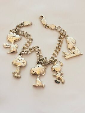EXTREMELY RARE Peanuts Snoopy 925 Sterling Silver Charm Bracelet